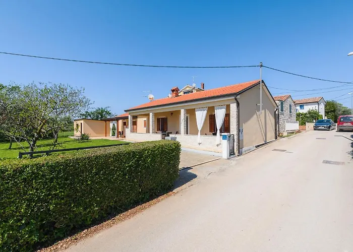 Gæstehus Mima House With 3*