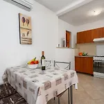 Гостевой дом Mima House With